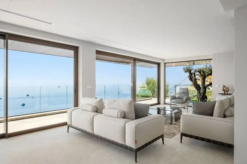 Unique Sea View - Parking Apartment Roquebrune-Cap-Martin 0*,